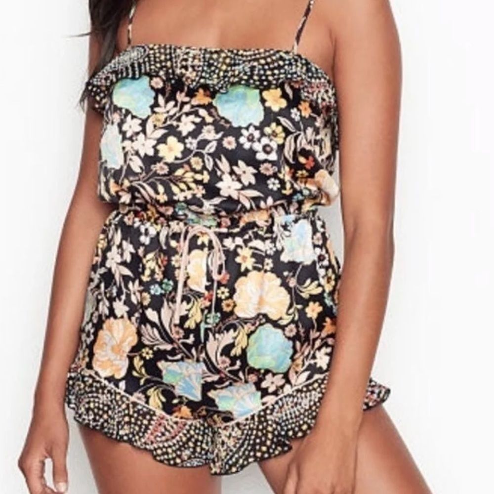 Victoria’s Secret Satin Flounce Romper Size Large - Picture 1 of 6